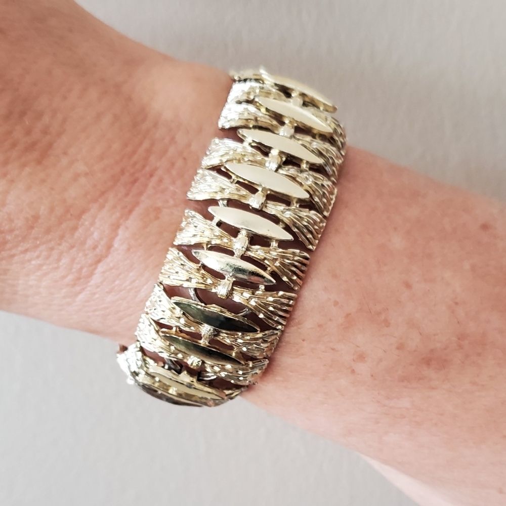 Vintage Coro Golden Wide Bracelet